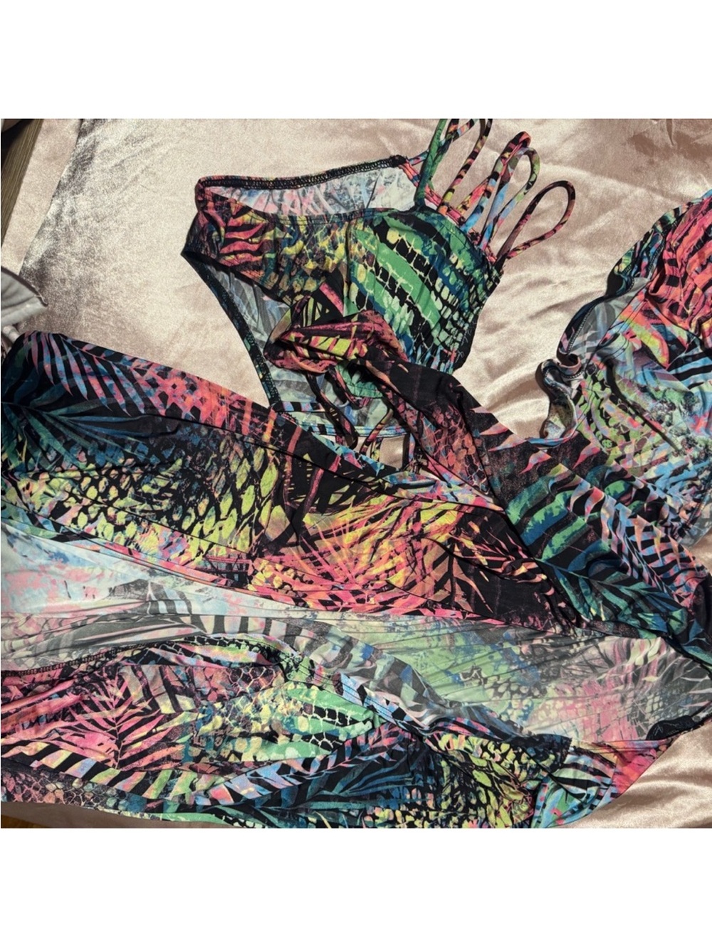 Bathing suits bundle - Picture 5 of 10